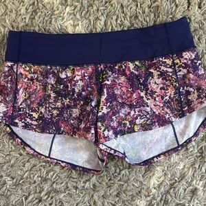 Lululemon SEAWHEEZE Size 6 Speed Ups 2.5" inseam